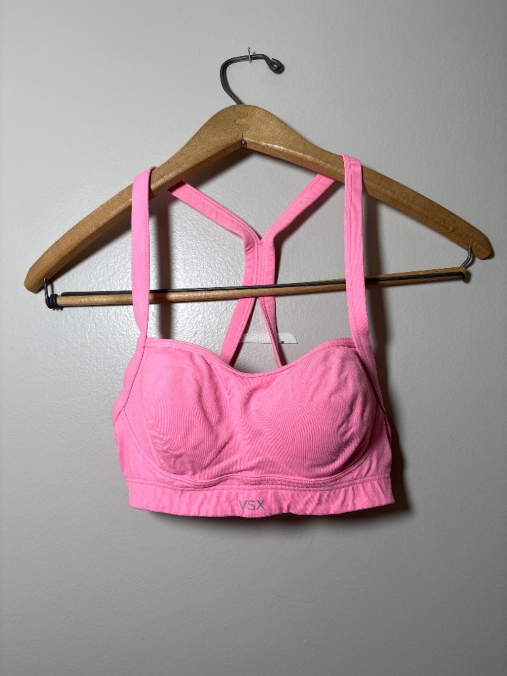 Victoria Secret Sport VSX Pink bra size 32B